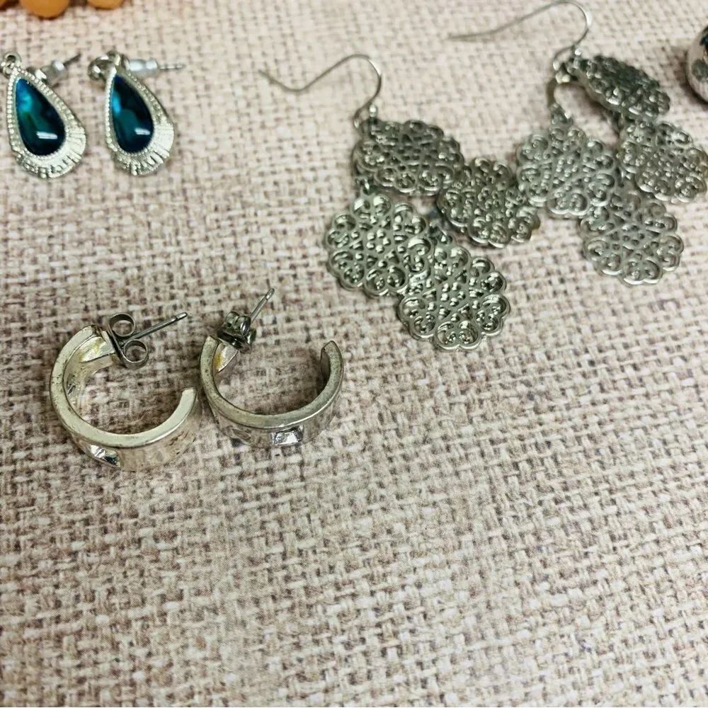 Earring Bundle - Picture 5 of 6